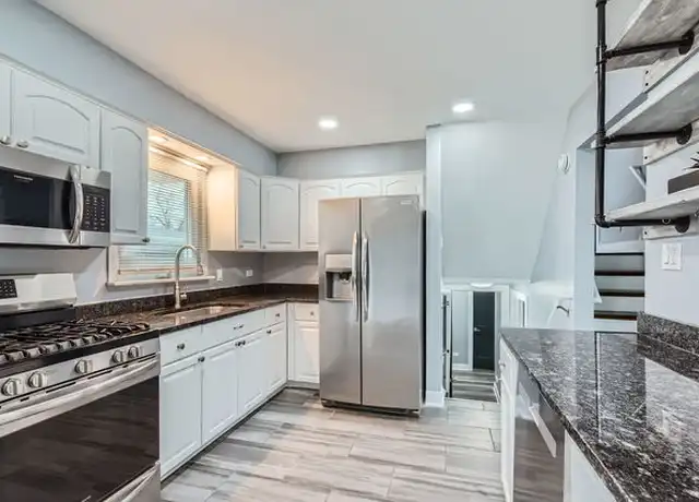 Property at 10403 Barnard Dr, Chicago Ridge, IL, 60415, 4 beds, 2 baths, [object Object]