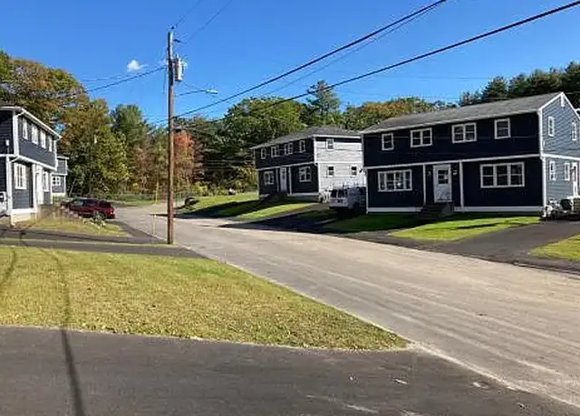 Photo of 459 Kennard Rd, Manchester, NH 03104
