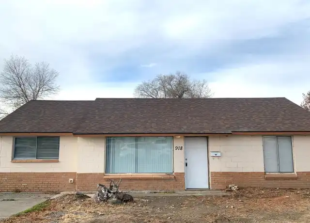 Property at 918 S Hartford St, Kennewick, WA, 99336, 3 beds, 1 bath, [object Object]