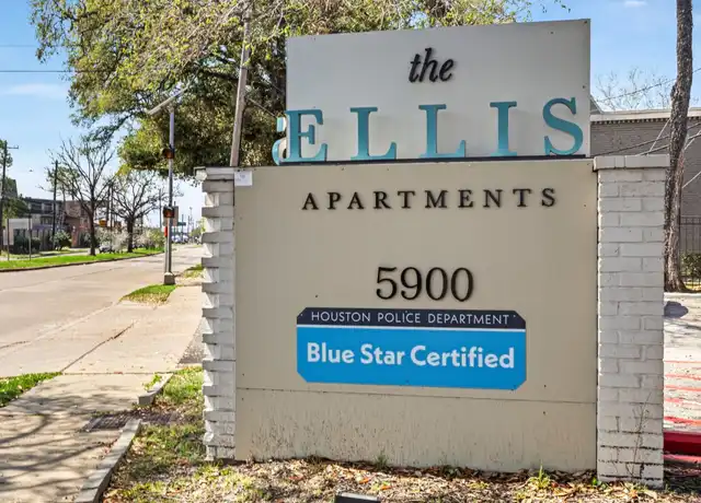 Property at The Ellis - 5900 Bissonnet St, Houston, TX, 77081, 1 bed, 1 bath, [object Object]