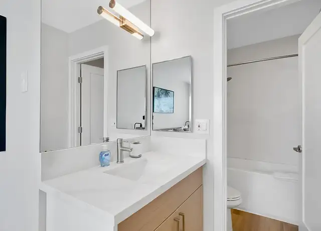 Photo of 407 N Broadway, Redondo Beach, CA 90277