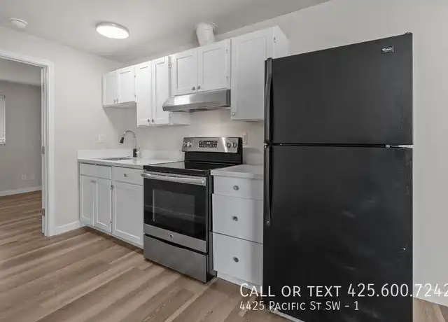 Property at 4425 Pacific St SW Unit 1, Tacoma, WA, 98499, 1 bed, 1 bath, [object Object]