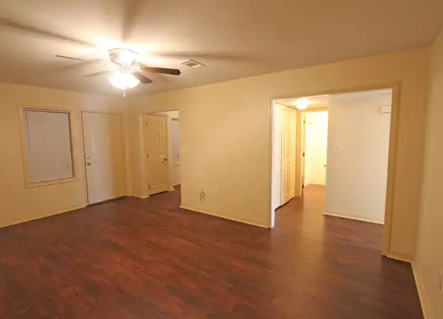 Property at 211 Chevy Chase Dr Unit 12, Hattiesburg, MS, 39401, 2 beds, 2 baths, [object Object]