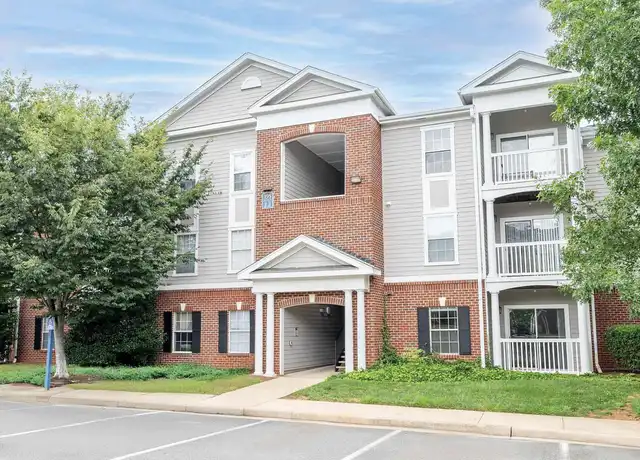 Property at 157 Yellowstone Dr #8, Charlottesville, VA, 22903, 1 bed, 1 bath, [object Object]