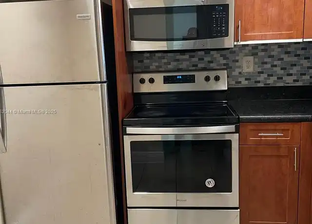Property at 486 NW 165th St Unit B108, Miami, FL, 33169, 1 bed, 1 bath, [object Object]