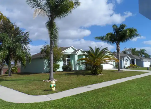 Property at 710 Black Maple Dr, Deltona, FL, 32725, 4 beds, 2 baths, [object Object]