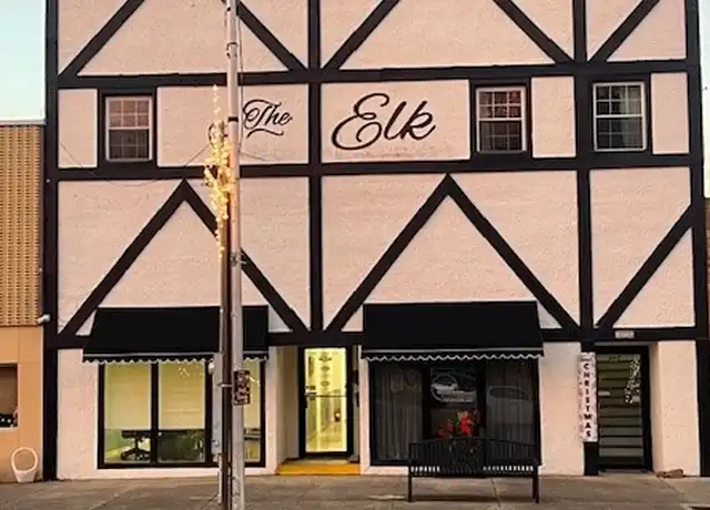 Property at 707 E Elk Ave Unit 1, Elizabethton, TN, 37643, 3 beds, 3 baths, [object Object]