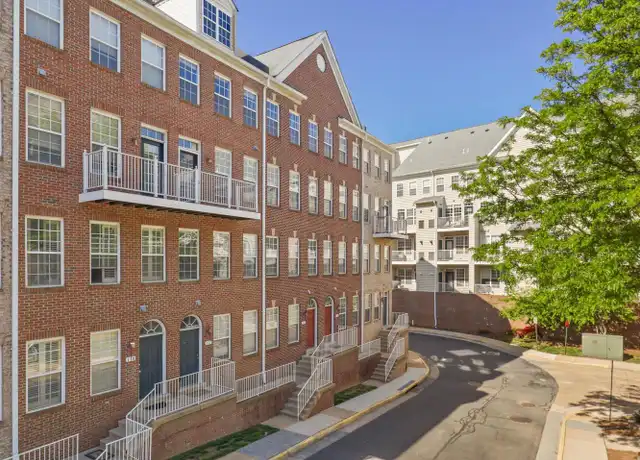 Property at 2665 Manhattan Pl Unit 02/110, Vienna, VA, 22180, 2 beds, 2.5 baths, [object Object]