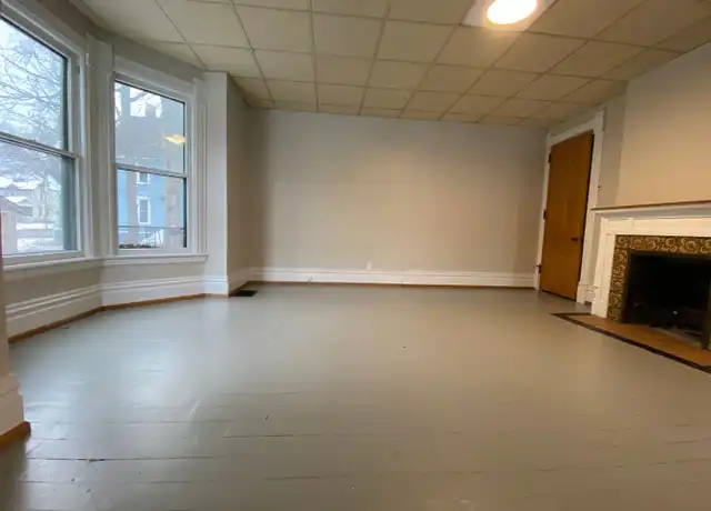 Property at 1024 W Kalamazoo Ave, Kalamazoo, MI, 49007, 1 bed, 1 bath, [object Object]