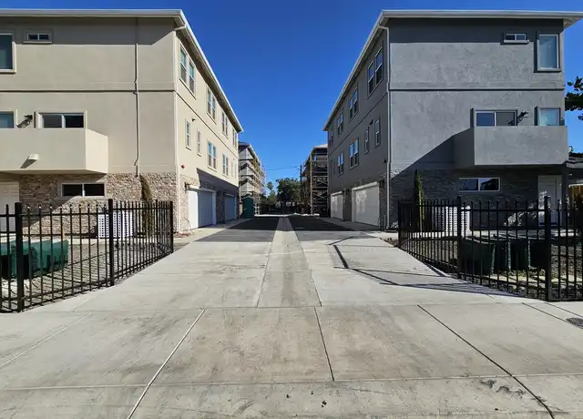 Property at 230 W Pearl Ave, Stockton, CA, 95207, 3 beds, 3 baths, [object Object]