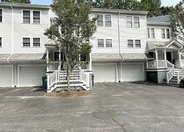 Property at 881 Greenwich Ave #22, Warwick, RI, 02886, 3 beds, 1.5 baths, [object Object]