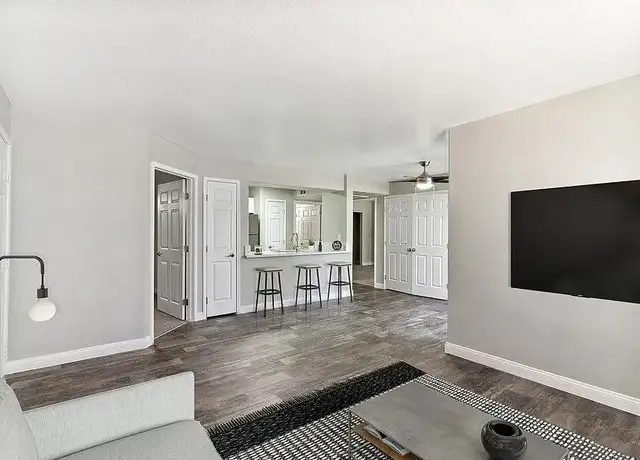 Photo of 5250 Stewart Ave, Las Vegas, NV 89110