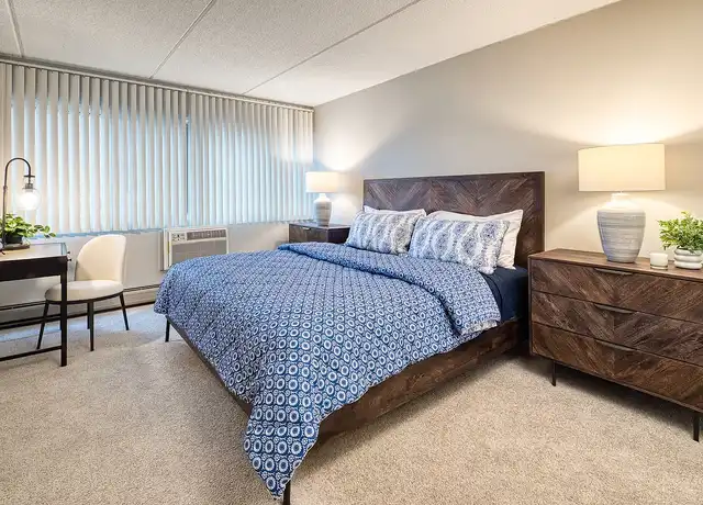 Property at Briarwood Terrace Apartments - 1501 S Wolf Rd, Prospect Heights, IL, 60070, 1-2 bed, 1-2 bath, [object Object]