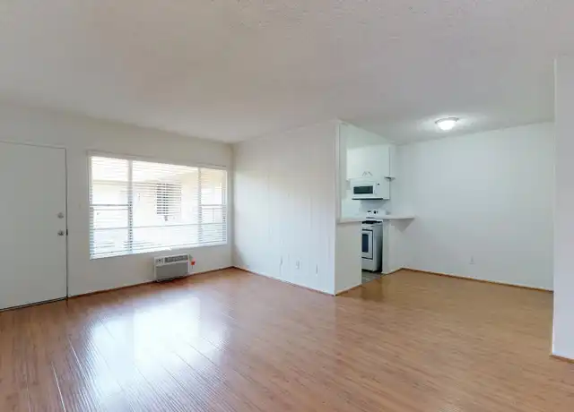 Property at 351 S Manhattan Pl Unit 03516, Los Angeles, CA, 90020, 1 bed, 1 bath, [object Object]
