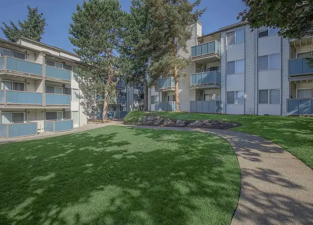 Photo of 15110 Macadam Rd S, Tukwila, WA 98188