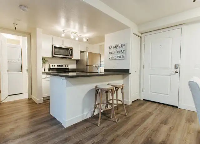Property at 19921 19th Ave NE Unit 203, Shoreline, WA, 98155, 1 bed, 1 bath, [object Object]