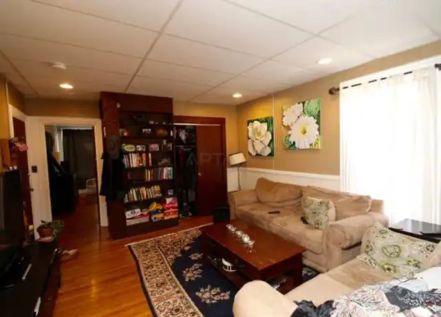 Property at 363 Beacon St Unit 2, Somerville, MA, 02143, 2 beds, 1 bath, [object Object]
