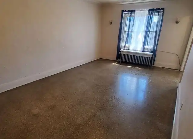 Property at 614 6th St Unit 7, Racine, WI, 53403, 1 bed, 1 bath, [object Object]