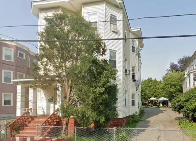 Property at 13 Union St Unit 1, Haverhill, MA, 01830, 4 beds, 1 bath, [object Object]