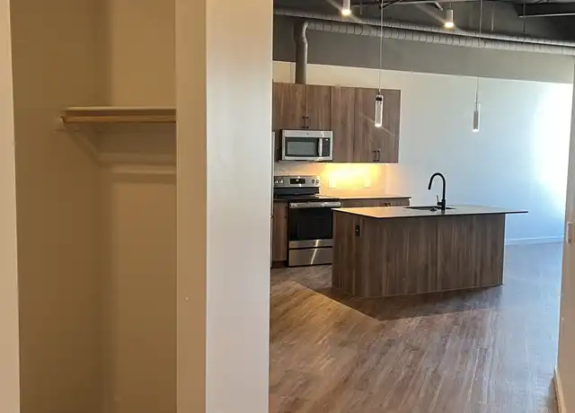 Property at 3010 N 2nd St Unit 2412, Phoenix, AZ, 85012, 1 bed, 1 bath, [object Object]