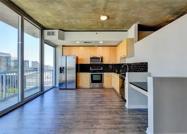 Property at 3324 Peachtree Rd NE #1715, Atlanta, GA, 30326, 1 bed, 1 bath, [object Object]