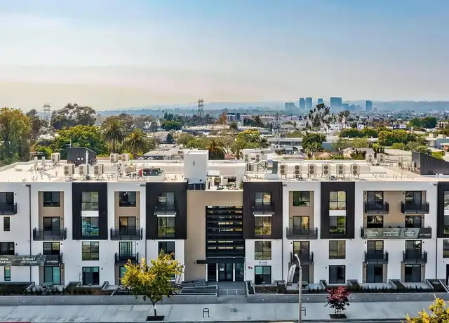 Property at Co/Relate West Adams - 2405 Hauser Blvd, Los Angeles, CA, 90016, 1 bed, 1 bath, [object Object]