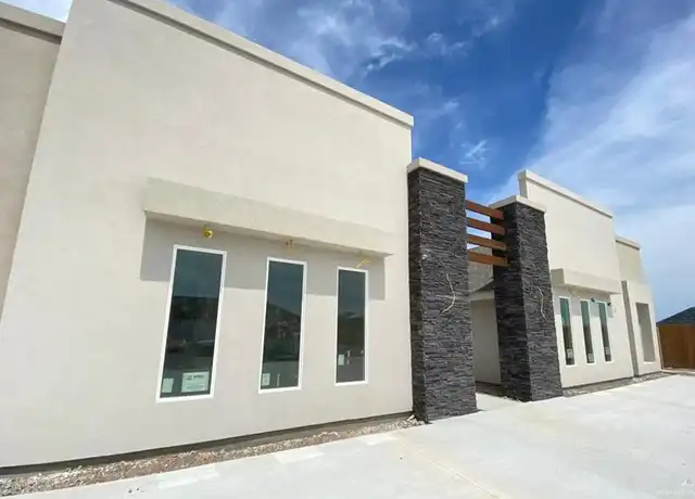 Property at 2011 Stardust Ln Unit 2, Edinburg, TX, 78541, 3 beds, 2 baths, [object Object]