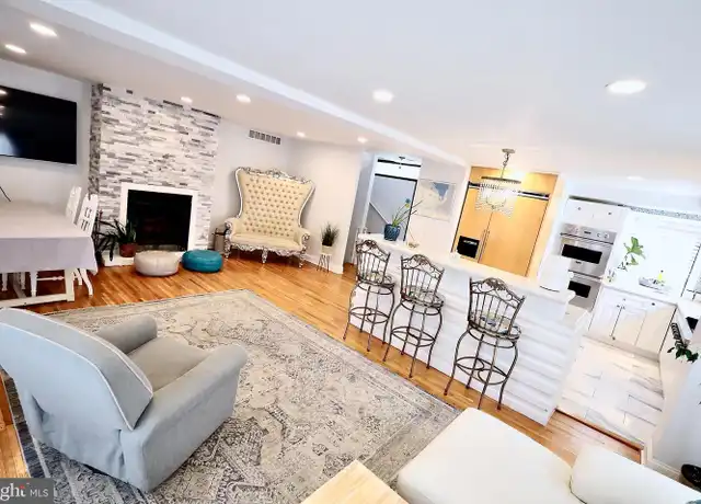 Property at 701 Lombard St, Philadelphia, PA, 19147, 3 beds, 3.5 baths, [object Object]