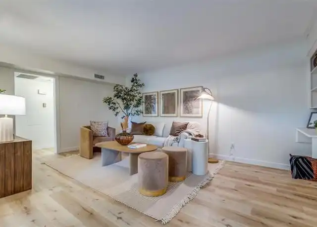 Property at 4676 Matilda St Unit D, Dallas, TX, 75206, 1 bed, 1 bath, [object Object]