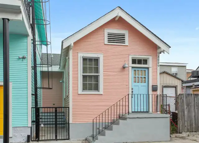 Property at 3229 Loyola Ave, New Orleans, LA, 70115, 2 beds, 1 bath, [object Object]