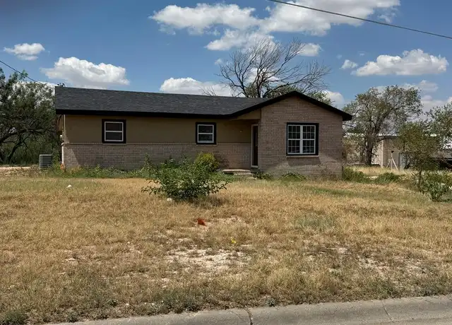 Property at 1410 S Lancaster St, Big Spring, TX, 79720, 3 beds, 1 bath, [object Object]