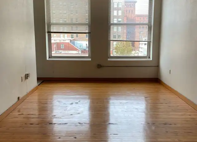 Property at 1004 Baltimore Ave Unit 903, Kansas City, MO, 64105, 1 bed, 1 bath, [object Object]