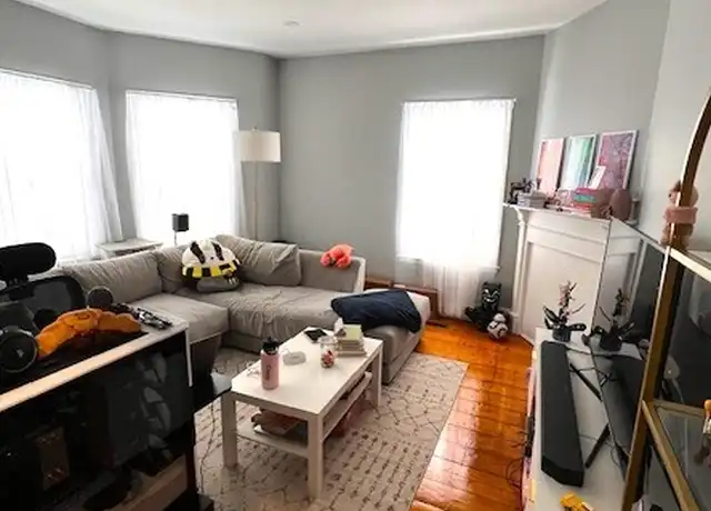 Property at 41 Ardell St Unit 1, Quincy, MA, 02171, 3 beds, 1 bath, [object Object]