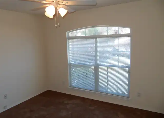 Property at 9920 Prestige Ct NW, Albuquerque, NM, 87114, 3 beds, 2 baths, [object Object]