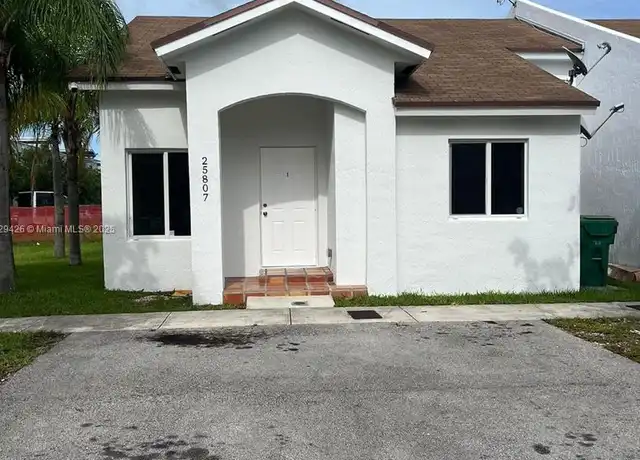 Property at 25807 SW 137 Path Unit 25807, Homestead, FL, 33032, 3 beds, 2 baths, [object Object]
