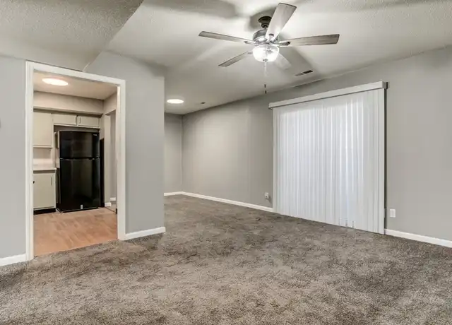 Property at 3050 N 58th St Unit 33, Kansas City, KS, 66104, 2 beds, 1 bath, [object Object]
