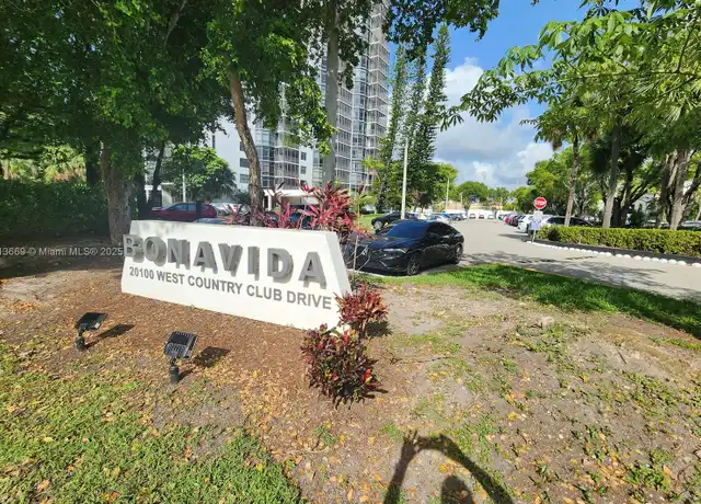 Property at 20100 W Country Club Dr #508, Aventura, FL, 33180, 1 bed, 1.5 baths, [object Object]