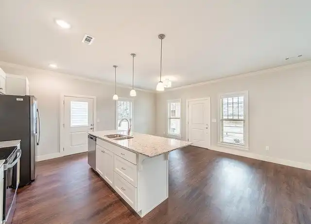 Property at Hawthorne Grove - 3708 S 38th St, Rogers, AR, 72758, 2-3 beds, 2 baths, [object Object]