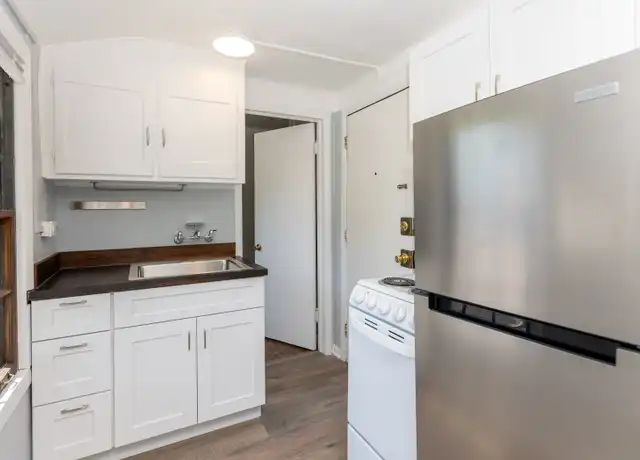 Property at 717 Congress St Unit 2, Ypsilanti, MI, 48197, 1 bed, 1 bath, [object Object]