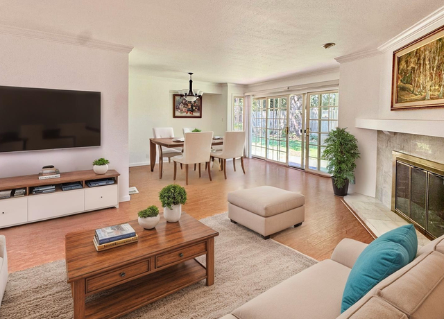 Photo of 1450 Meadow Ln, Mountain View, CA 94040