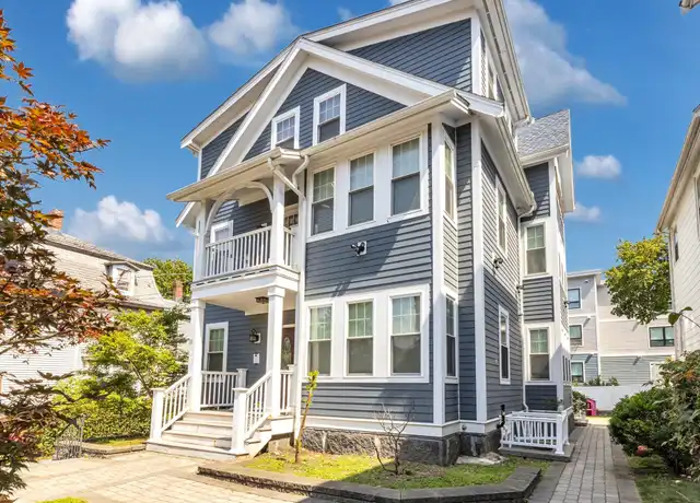 Property at 13 Pierce St Unit 5, Hyde Park, MA, 02136, 3 beds, 1 bath, [object Object]