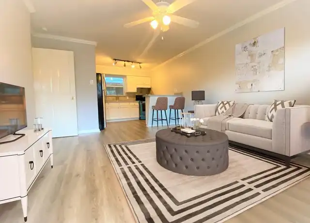 Property at 911 Byrne St Unit 1, Houston, TX, 77009, 1 bed, 1 bath, [object Object]