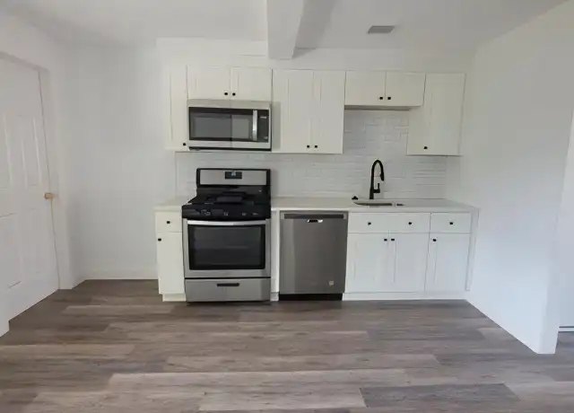 Property at 63 River St Unit 2, Southbridge, MA, 01550, 3 beds, 1 bath, [object Object]