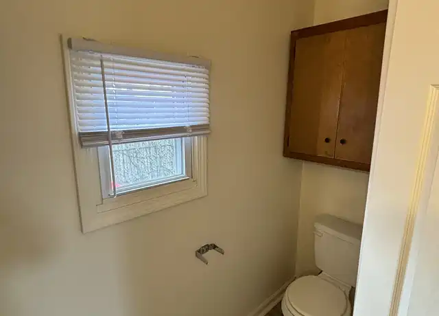 Property at 114 E 8th St, Mishawaka, IN, 46544, 1 bed, 1 bath, [object Object]