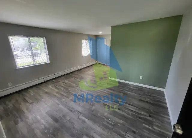 Property at 20411 Twelve Mile Rd Unit 4, Roseville, MI, 48066, 1 bed, 1 bath, [object Object]