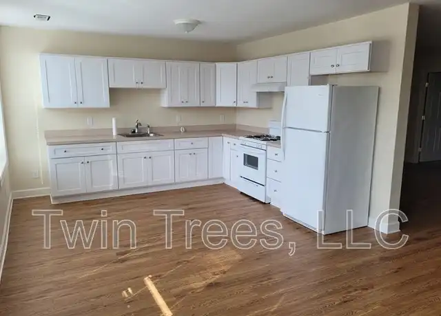 Property at 5939 King St, Mt Jackson, VA, 22842, 2 beds, 1 bath, [object Object]