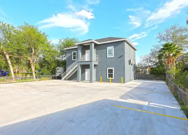 Property at 1215 Bustamante St Unit 2, Laredo, TX, 78041, 1 bed, 1 bath, [object Object]