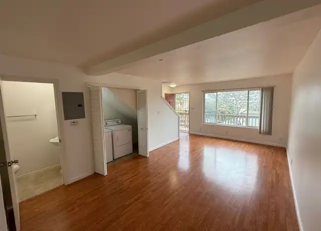Property at 404 Avian Dr, Vallejo, CA, 94591, 2 beds, 1 bath, [object Object]