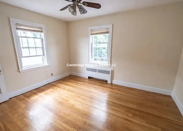 Property at 52 Ten Hills Rd Unit 2, Somerville, MA, 02145, 2 beds, 1 bath, [object Object]