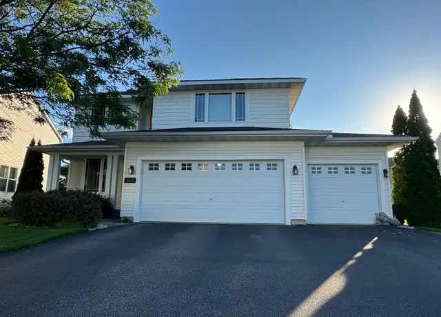Property at 1849 Penstemon Ln, Shakopee, MN, 55379, 5 beds, 3.5 baths, [object Object]